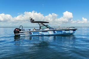2022 Axopar Brabus Shadow 500 TT - Starboard
