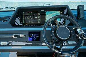 2022 Axopar Brabus Shadow 500 TT thumbnail 8