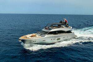 2013 Monte Carlo Yachts thumbnail 1