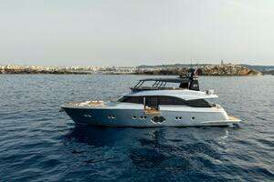 2013 Monte Carlo Yachts thumbnail 27