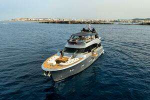 2013 Monte Carlo Yachts thumbnail 25