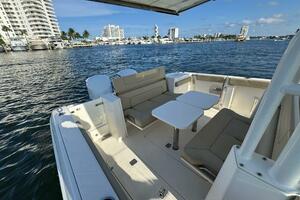 32ft Pursuit Yacht For Sale