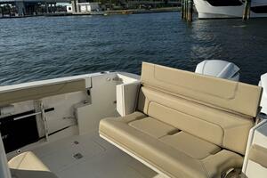32ft Pursuit Yacht For Sale