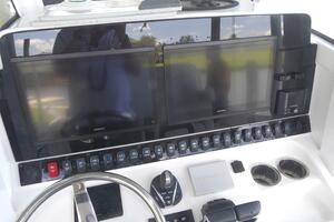 30ft Sea Hunt Yacht For Sale