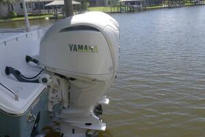 30ft Sea Hunt Yacht For Sale