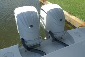30ft Sea Hunt Yacht For Sale