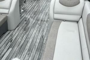 25ft Avalon Yacht For Sale