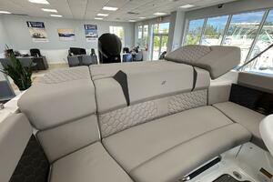 Photo 5550056 for 2026 Four Winns H2  