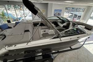 Photo 5550048 for 2026 Four Winns H2  