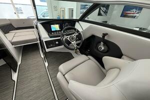 Photo 5550061 for 2026 Four Winns H2  