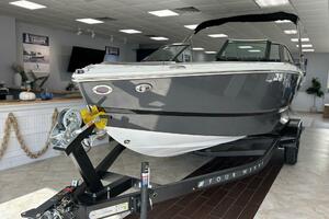 Photo 5550047 for 2026 Four Winns H2  