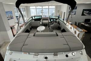 Photo 5550066 for 2026 Four Winns H2  