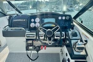 Yacht for sale 35FT (10.67M) FORMULA