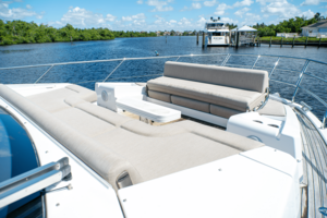 60FT (18.29M) AZIMUT