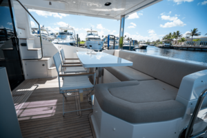 60FT (18.29M) AZIMUT