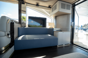 60FT (18.29M) AZIMUT