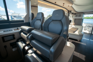 60FT (18.29M) AZIMUT
