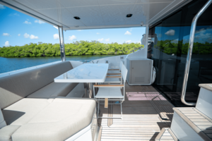 60FT (18.29M) AZIMUT