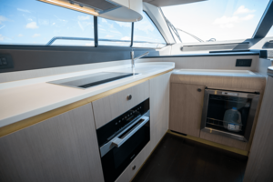 60FT (18.29M) AZIMUT