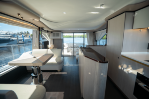 60FT (18.29M) AZIMUT