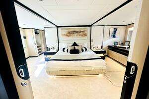 2024 Majesty Yachts 120 thumbnail 49