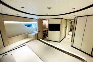 2024 Majesty Yachts 120 thumbnail 23