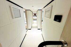 2024 Majesty Yachts 120 thumbnail 39