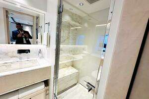 2024 Majesty Yachts 120 thumbnail 27