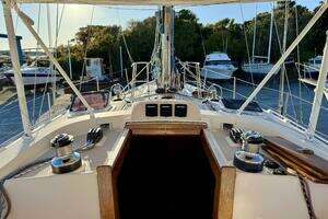 2005 Island Packet 485 thumbnail 11