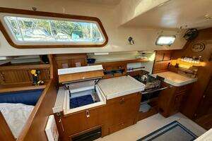 2005 Island Packet 485 thumbnail 23