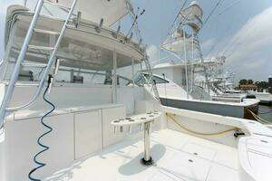 2009 Viking 45 Open thumbnail 30