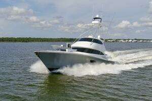 2016 Viking 92 Enclosed Bridge thumbnail 94