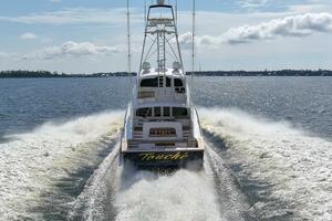 2016 92 Viking Enclosed Bridge Touche Exterior (16)