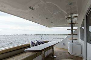 2016 Viking 92 Enclosed Bridge thumbnail 63
