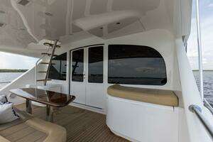 2016 Viking 92 Enclosed Bridge thumbnail 64