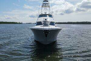 2016 Viking 92 Enclosed Bridge thumbnail 88