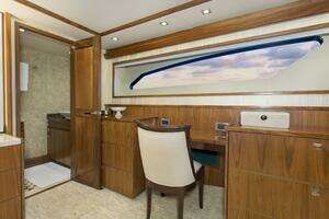 2016 Viking 92 Enclosed Bridge thumbnail 26