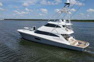 2016 Viking 92 Enclosed Bridge thumbnail 82