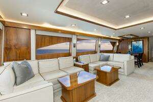 2016 Viking 92 Enclosed Bridge thumbnail 8