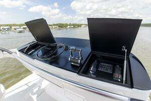 2016 Viking 92 Enclosed Bridge thumbnail 56