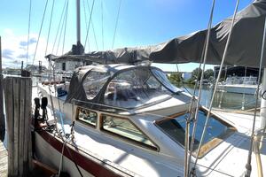 Miss Scarlet 44ft Hardin Yacht For Sale