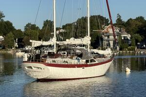 Miss Scarlet 44ft Hardin Yacht For Sale Miss Scarlet 44ft Hardin Yacht For Sale