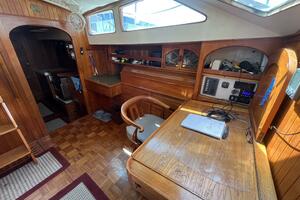 Miss Scarlet 44ft Hardin Yacht For Sale