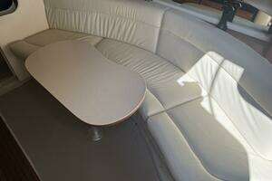 2002 Sea Ray 360 Sundancer thumbnail 12
