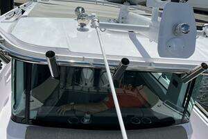 2024 Axopar Cross Cabin thumbnail 7