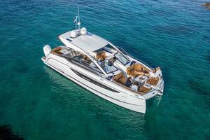 39ft Four Winns Yacht For Sale