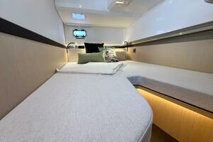 39ft Four Winns Yacht For Sale