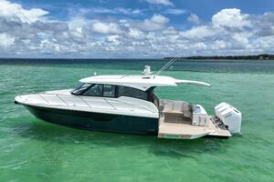 2024 Tiara Yachts 48LE- LADY OGEA- Profile