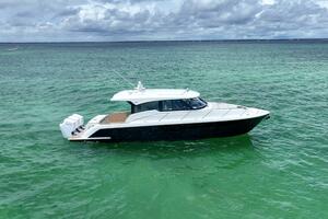 2024 Tiara Yachts 48LE- LADY OGEA- Profile