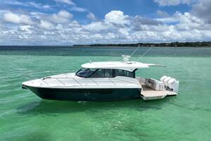 2024 Tiara Yachts 48LE- LADY OGEA- Profile